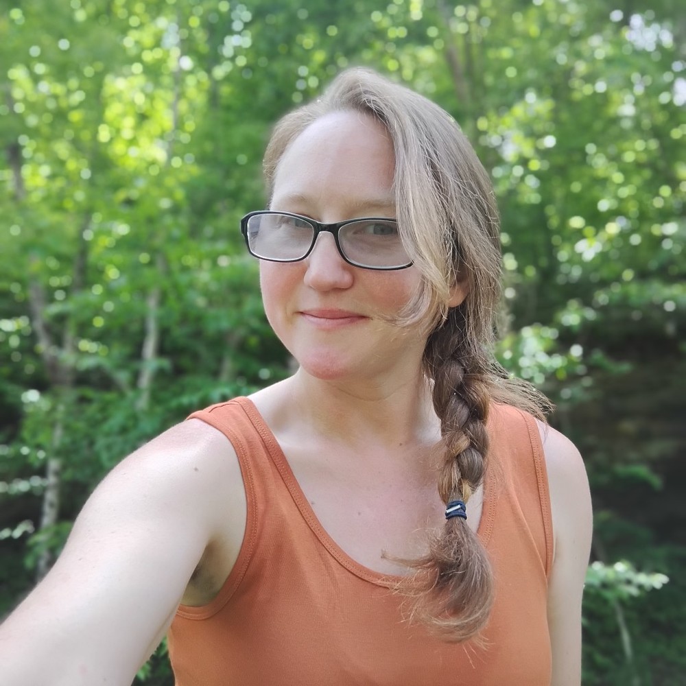 Meet your Posher, Celia